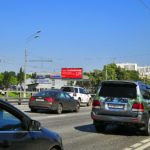 Варшавское  шоссе, дом 26    станция метро «Нагатинская», Рынок «Нагатино», ТЦ  «Варшавка — 26», магазин «Роджер»- Игрушки,  «Кристалл-Градъ», «Ибер-Керамика — плитка», «Империя  Инструмента», зоомагазин «Бетховен», магазин «Ювелирный  мир», Экспресс-Клиника, автосервис «AСURA», «Волна  центр», «Honda», автосалон «»Сим-Юг»- Автоцентр  Suzuki», рестораны «РиоДе Пиво»,  «Массето»,»Авангард», Брынцалов а (Ферейн), билборд 6х3, Статика, сторона B
