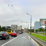 Варшавское  шоссе, дом 95, позиция 3    Ритейл парк, OBI — товары для сада и дома, Metro Cash & Carry, ТК  «Аэробус — Детский центр», «Спортмастер», МЦ медэп,  автомагазины «Ось-К», «ТК Аутотайле», автосервис  «Мво торгово-Сервисный центр», «Авто-Рус», автосалоны  «Ритм Авто Москва», » Volvo- Musa Motors», Фк Физкульт, билборд 6х3, Скроллер, сторона A