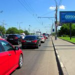 Волгоградский  проспект, дом 42, после съезда на улицу Шоссейная    станция метро «Текстильщики», МЦ Цена Качество,  «Автозапчасти Форд», Alm Rally Team — автотюнинг, автосалоны  «Автосалон подержанных авто на Волгоградском проспекте»,  «Авилон — Автосалон Мерседес-Бенц», «Нью-Йорк  Моторс-Москва», кинотеатр «Молодежный», Москвич Ледовый  Дворец, стадион, билборд 6х3, Скроллер, сторона A