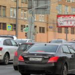 Звенигородское  шоссе, дом 20, угол дома до пересечения с улицей Сергея Макеева    салон красоты «Женевьева», магазин «Вина мира», дом быта, билборд 6х3, Статика, сторона B