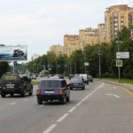 Зеленоград  г. к.240 (Центральный проспект, корп 240 разделительный газон), билборд 6х3, Статика, сторона A