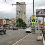 Жукова Маршала  проспект, дом 22, корпус 1    супермаркет «Магнолия», магазин «Московские товары»,  универсам «Пятерочка», аптека, автомагазин «MBO», паб  «Паб&Бург», мебельный магазин «Beni», билборд 6х3, Статика, сторона A